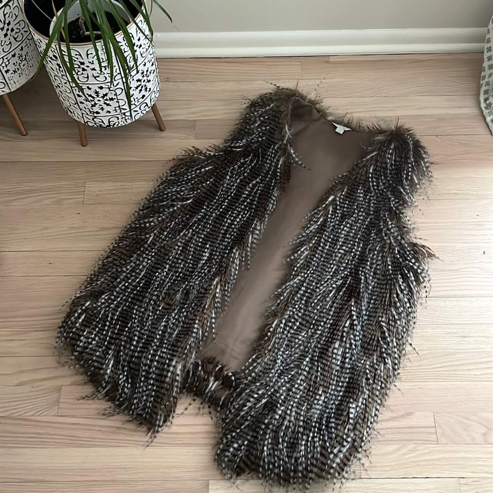 Gorgeous faux fur/ feathers vest